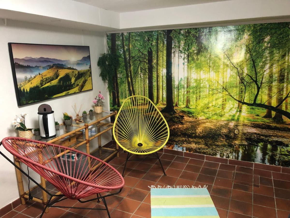 Haus Mit Sauna Und Privatem Badeteich In Anif Bei Salzburg Экстерьер фото