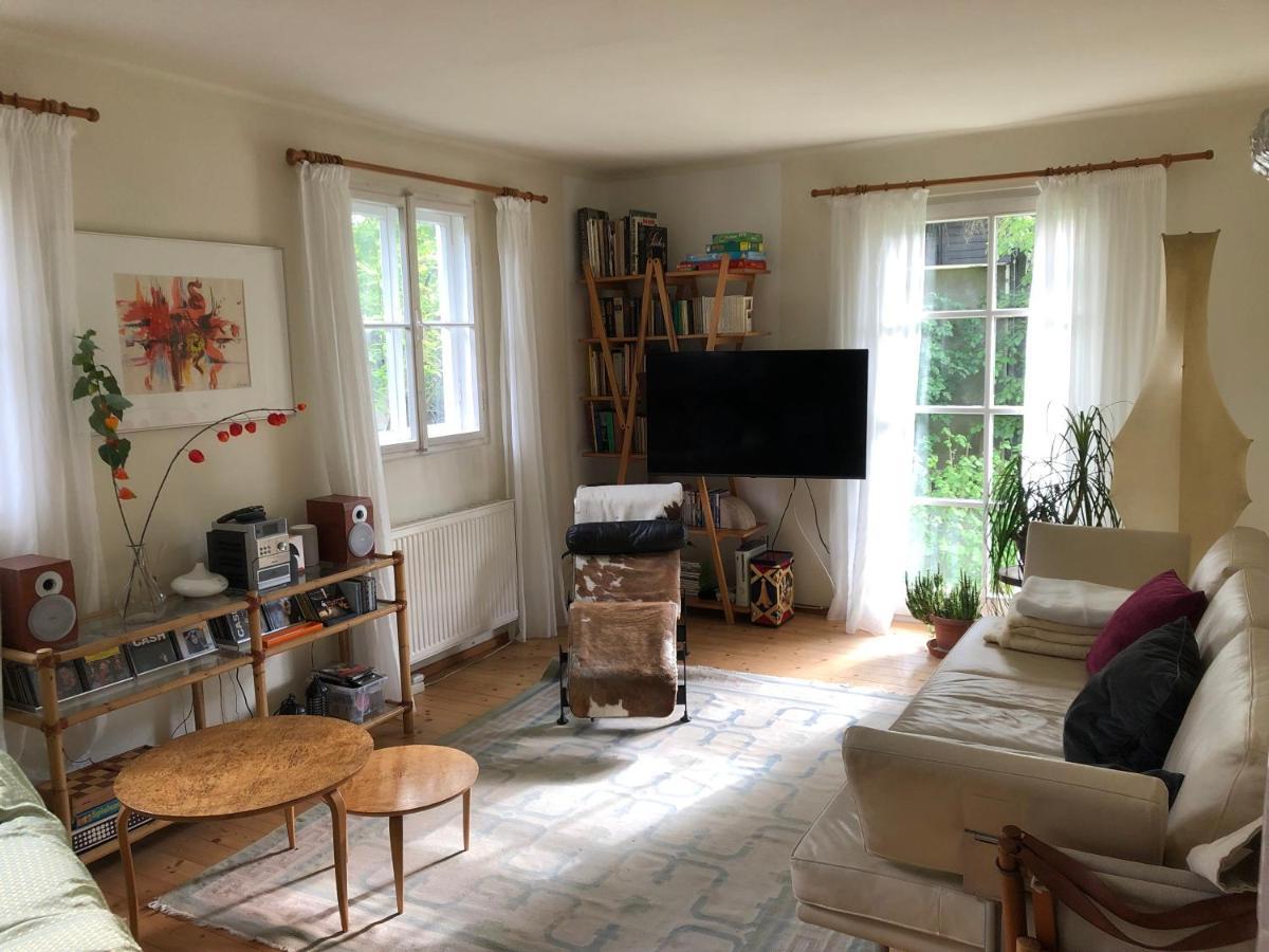 Haus Mit Sauna Und Privatem Badeteich In Anif Bei Salzburg Экстерьер фото