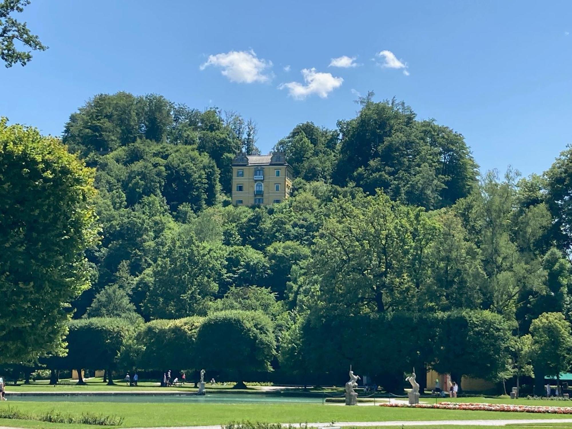 Haus Mit Sauna Und Privatem Badeteich In Anif Bei Salzburg Экстерьер фото